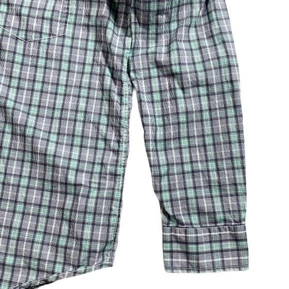 SOLD🎈Men’s Button Down XL Shirts Bundle Of 3 - Picture 5 of 15